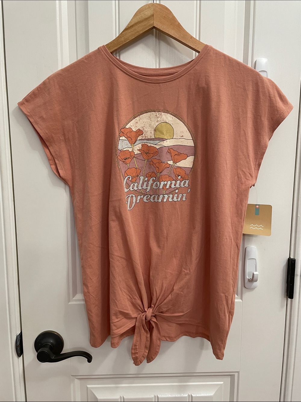 California Dreamin' Knot-Front Tee in Rust